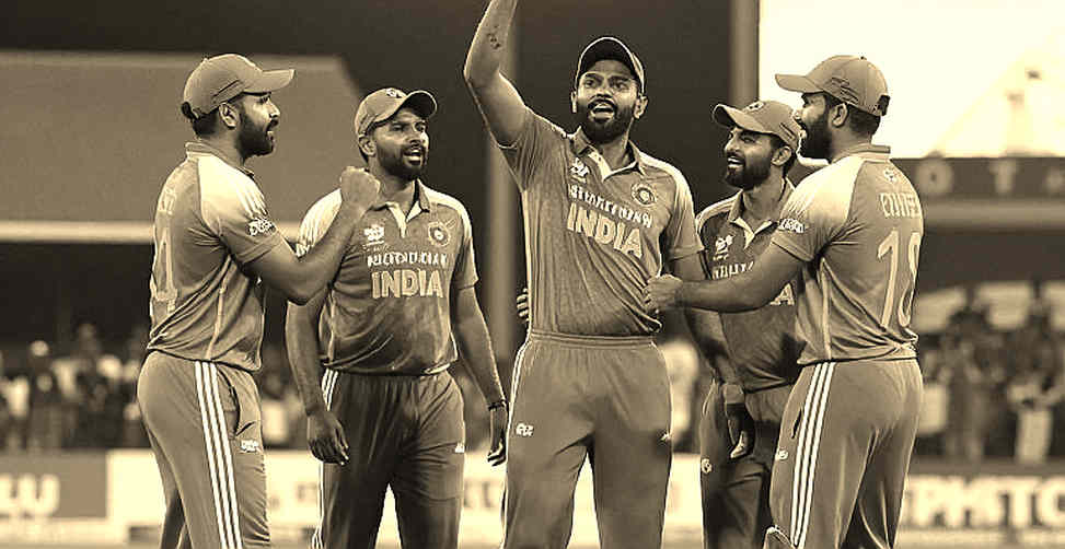 ৫০ (৬২): একটি অ্যাঙ্কর ইনিংসের লেজার-পাঠ — দিনুরা কালুপাহানার নাম ঘিরে সংখ্যাগুলো যা বলে, আর যা বলে না