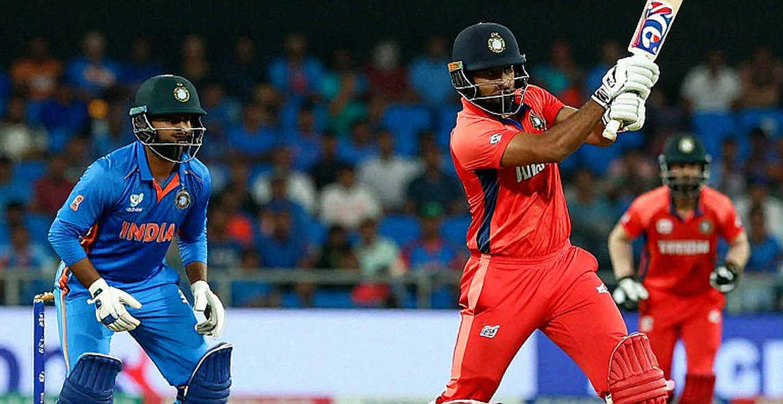 অধিনায়কত্বের নতুন জ্যামিতি: হরমনপ্রীতের উত্তরসূরি স্মৃতি মান্ধানার সামনে জমে থাকা প্রশ্নগুলো
